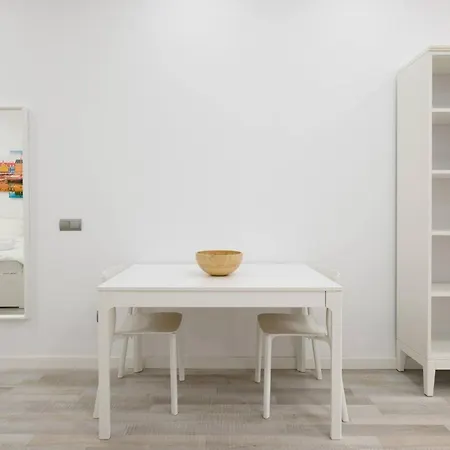 Stylish Near Old Town *